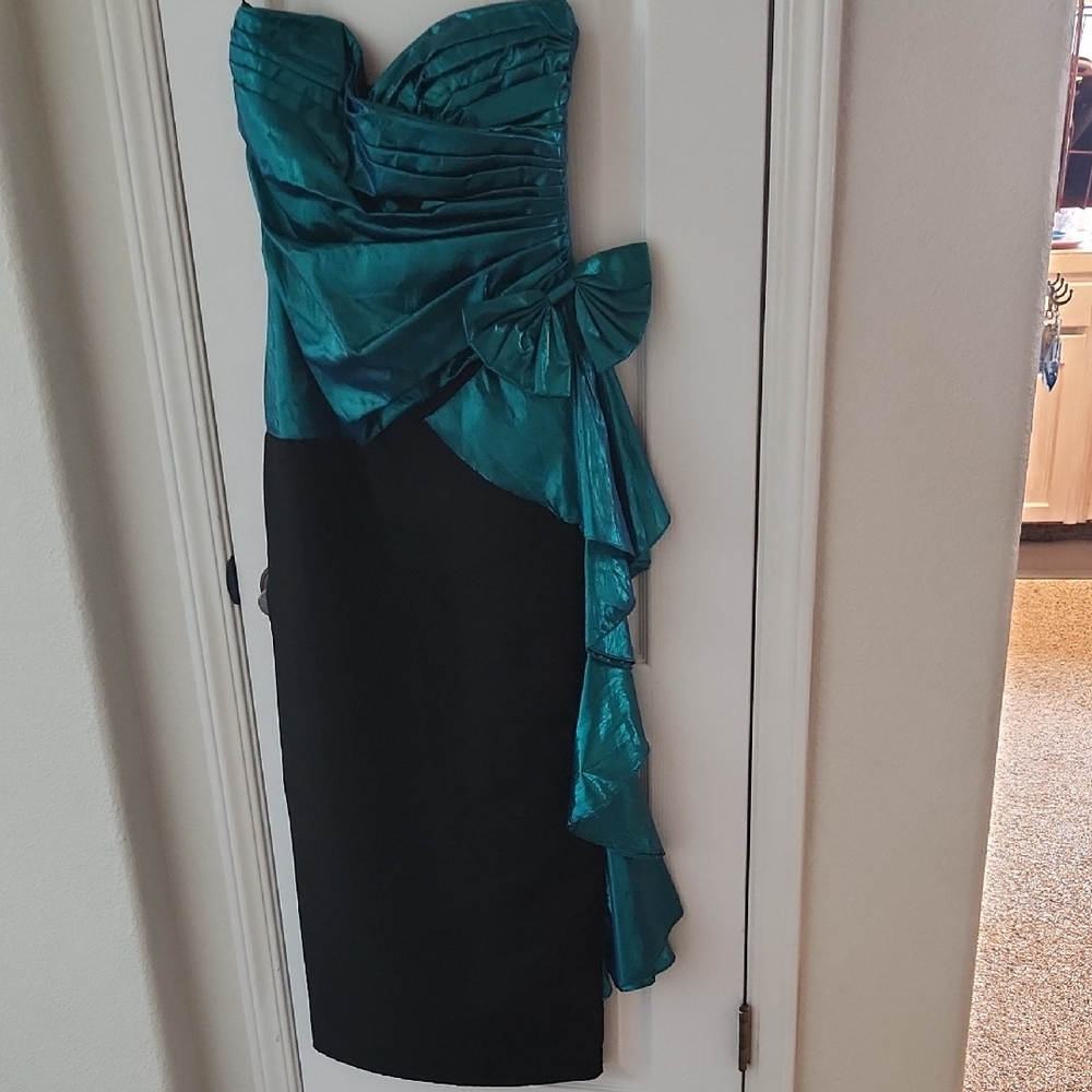 Vintage Gunne Sax Teal and Black Asymmetrical‎ Dress